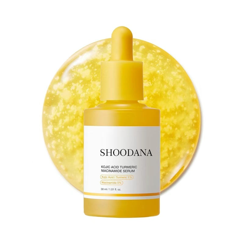 Flacon de sérum éclat à l'acide kojique et au curcuma pour un teint lumineux